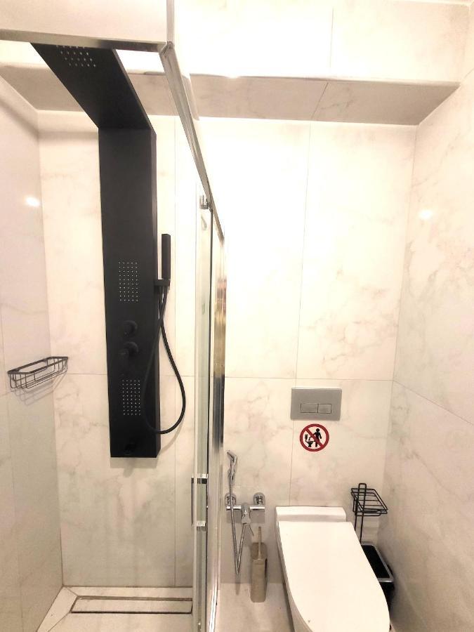 Fabilicious Suites - 2 Apartments- Romantic Jacuzzi & Spacious Family Comfort Ateny Zewnętrze zdjęcie